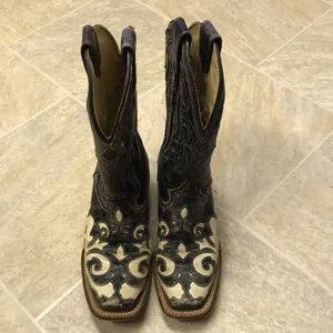 Corral Vintage cowboy boots